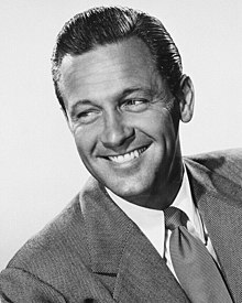 How tall is William Holden?